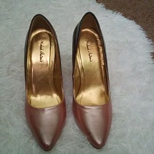 Wore a couple times..... Cleaning out closet